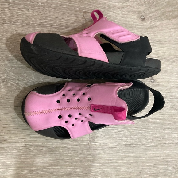Nike Psychic Pink/Black Sunray Protect 2 Children's Sandal US 1Y - Picture 3 of 4